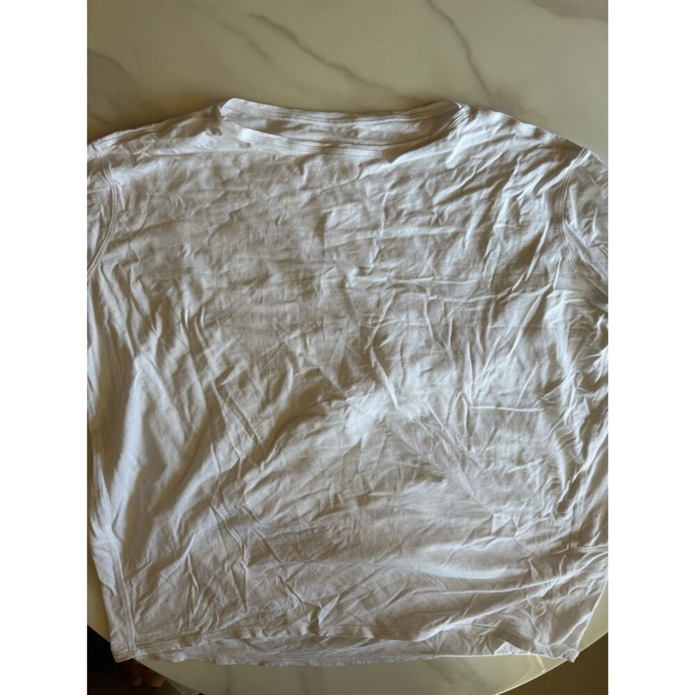 Lululemon Short Sleeve Tee Size 8 M White Relaxed Fit Athleisure Top